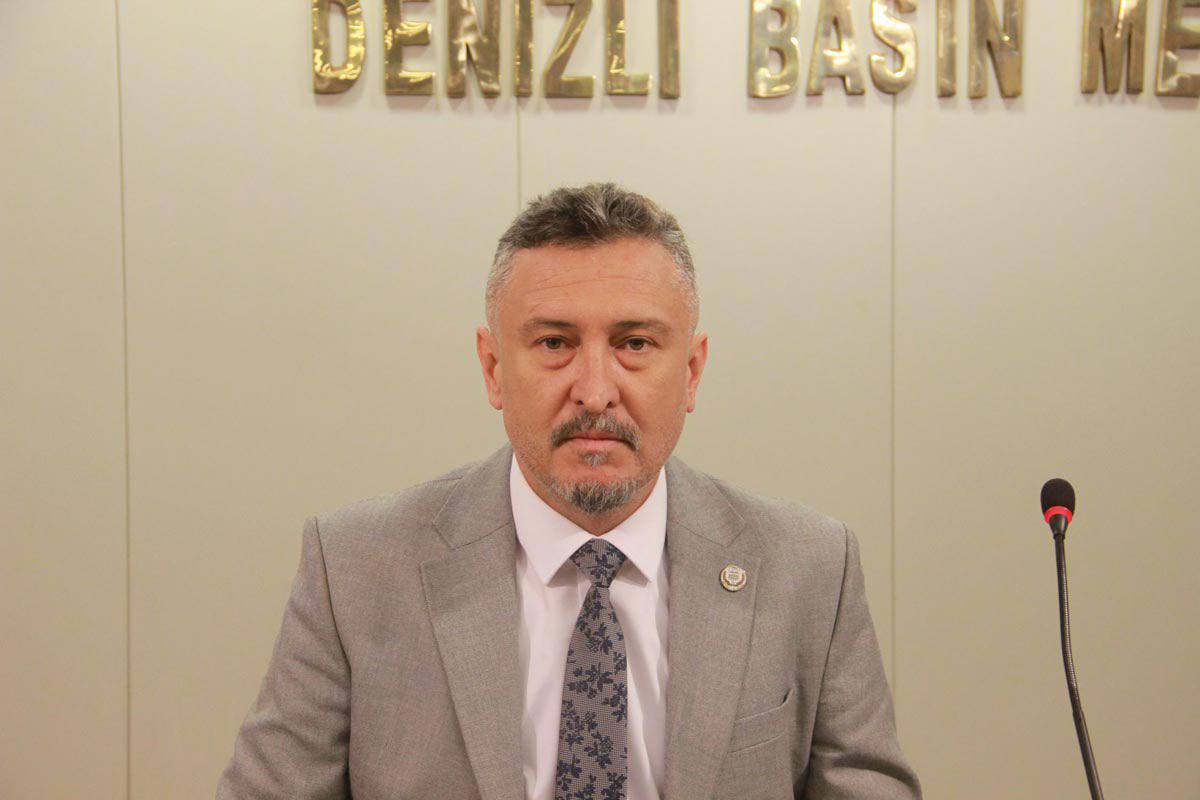 Baro Başkanı Ufuk Gök basın açıklamasında