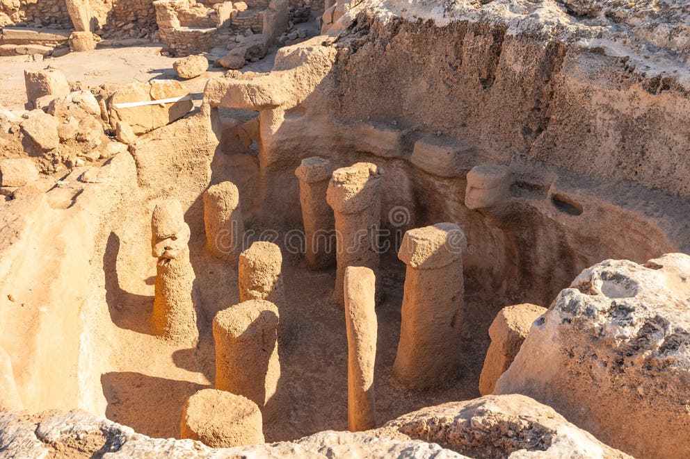 Karahantepe Heykel ve Yapı Görseli